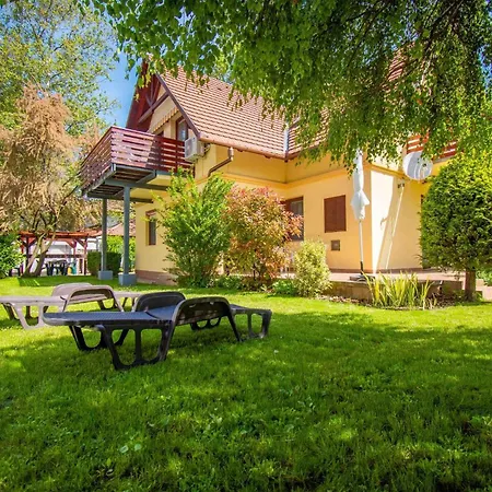 In - Balaton 19176 Balatonlelle