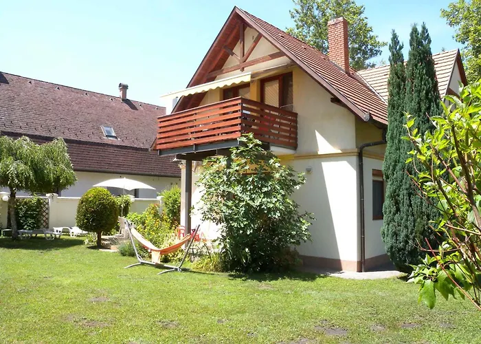 In - Balaton 19176 Balatonlelle